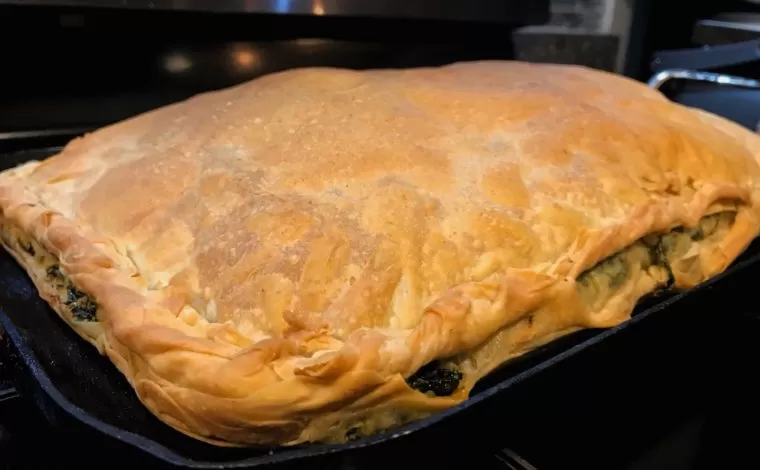 Albanian Pie with Ricotta and Spinach